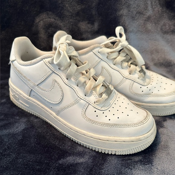 Nike Other - Nike Air Force 1 Sneakers